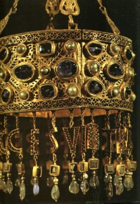 The Visigothic Throne of Reccesvinth: Exploring a Tapestry of Power and Faith!